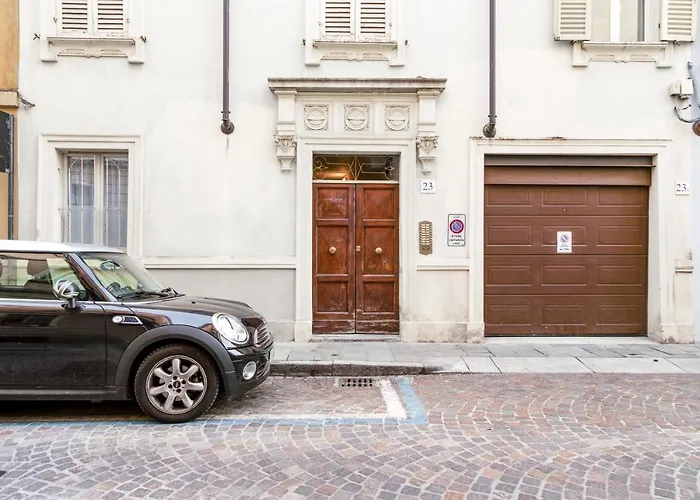Guesthost - Borgo Della Posta Monolocale In Centro شقة بارما